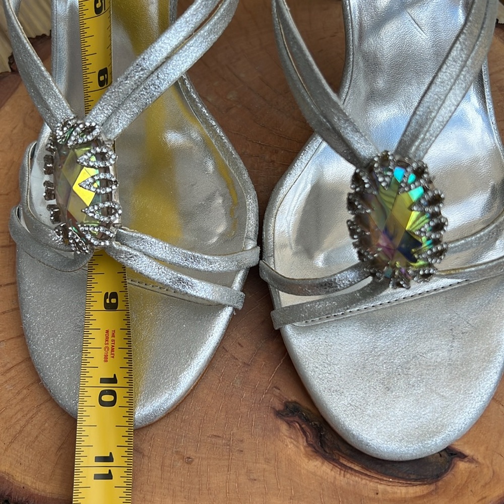 ❌ DONATED ❌ - 💚 3 for $12 💚 - The Look Luxe Randolph Duke Heels - Picture 11 of 16